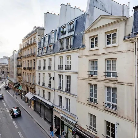 Modern 2-bed Apt In With Great Transportation Links Appartamento *